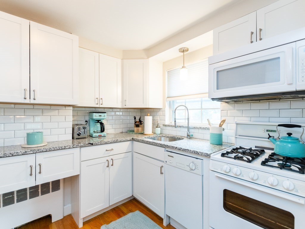 41 A Charlesbank Road, Unit 41A Newton, MA 02458 - Photo 8 of 25 Gallery Image 8