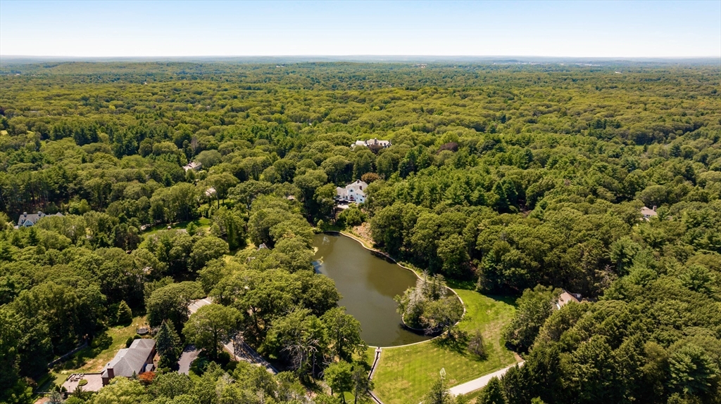 100 Westcliff Road Weston, MA 02493 - Photo 3 of 37 Gallery Image 3