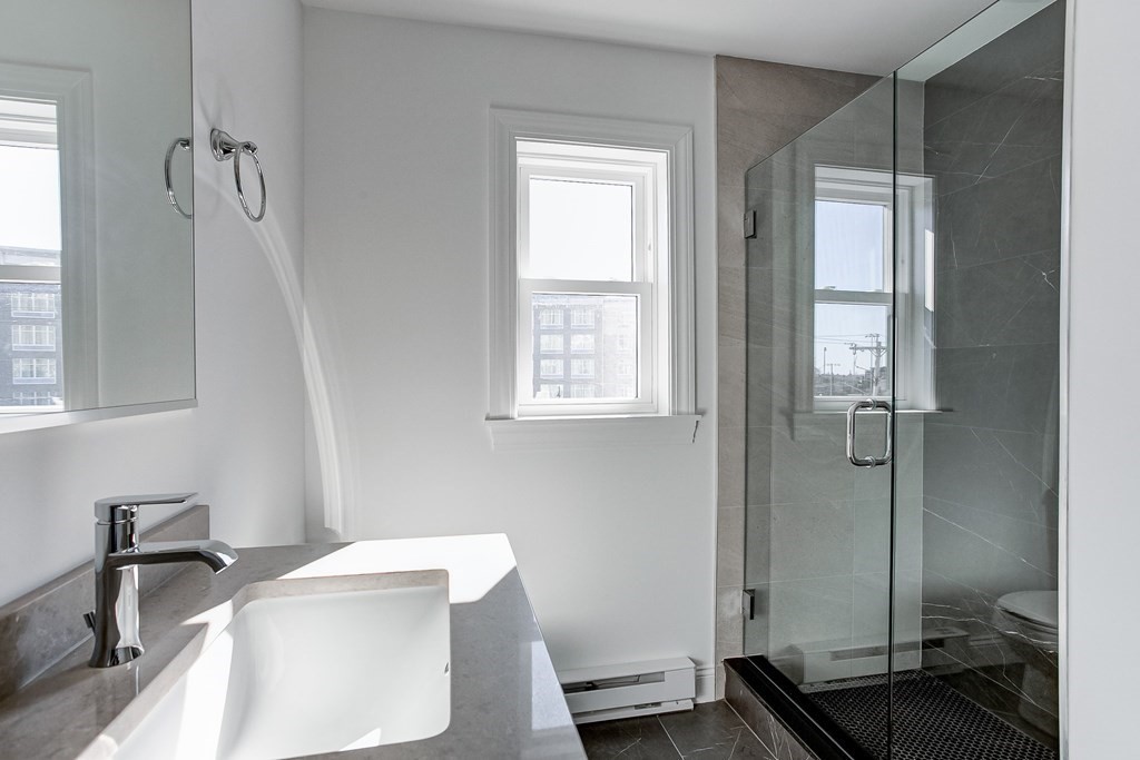 33 Leyden Street, Unit 6 Boston, MA 02128 - Photo 6 of 9