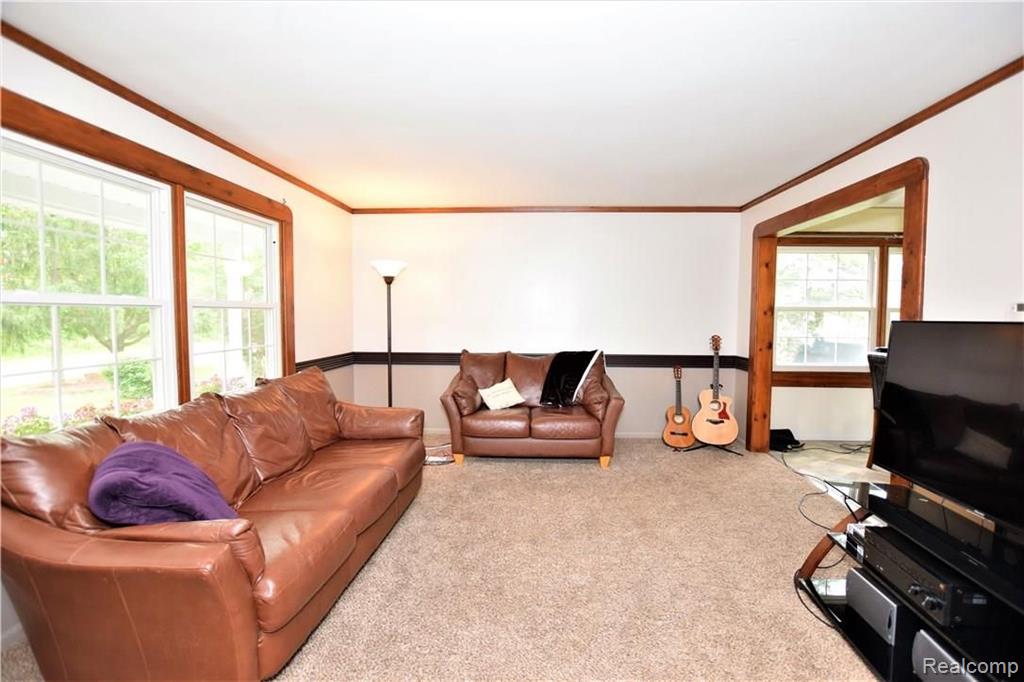 1135 Stonehenge Road Flint, MI 48532 - Photo 10 of 20