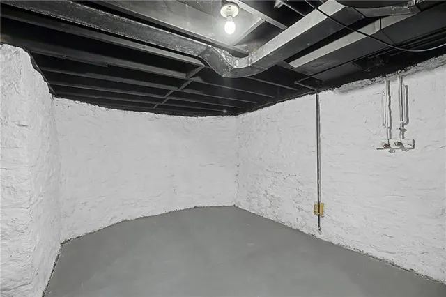 $410,000 | 506 East 66th Terrace, Kansas City, MO 64131