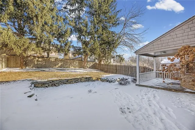 $410,000 | 506 East 66th Terrace, Kansas City, MO 64131