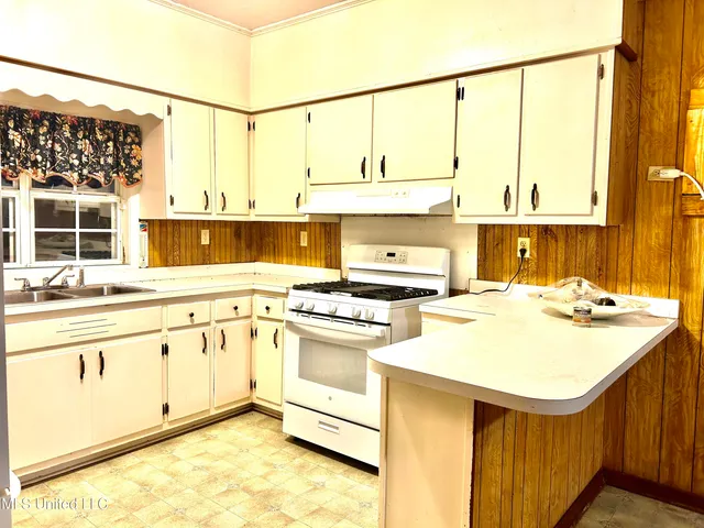 $159,900 | 203 South Binford Avenue, Duck Hill, MS 38925