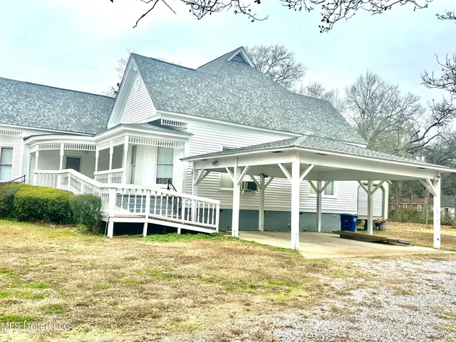 $159,900 | 203 South Binford Avenue, Duck Hill, MS 38925