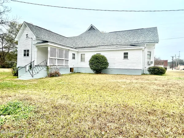 $149,900 | 203 South Binford Avenue, Duck Hill, MS 38925