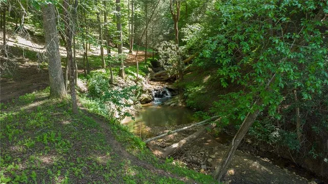 $825,000 | 400 Matrix Circle, Ellijay, GA 30540