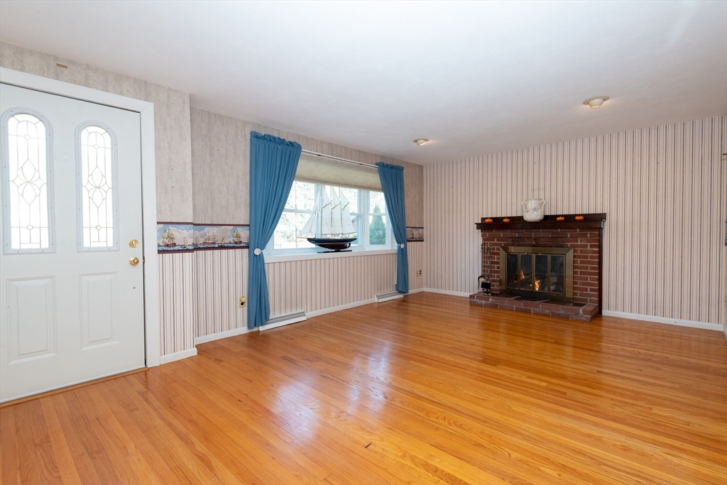 47 Old Jacobs Road Georgetown, MA 01833 - Photo 6 of 42 Gallery Image 6