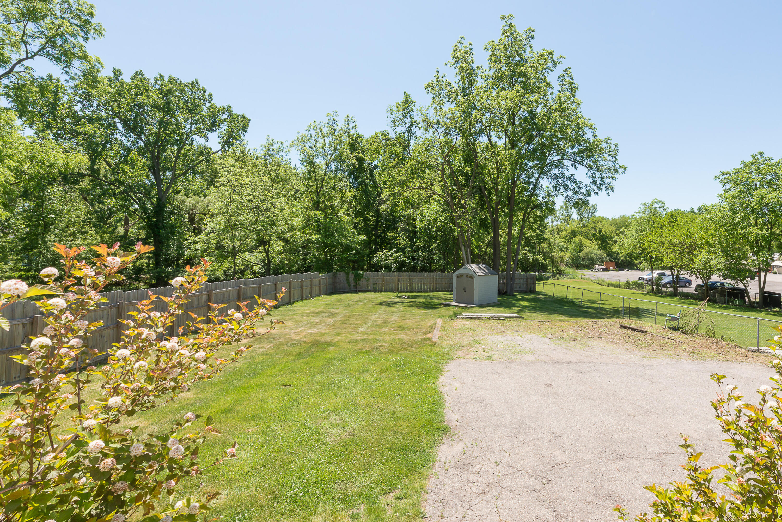 611 West Silver Lake Road Fenton, MI 48430 - Photo 36 of 50 DSC_3113