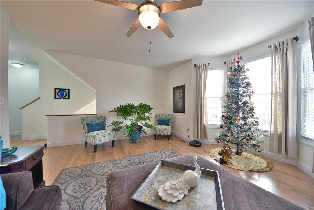 5727 Parc Ridge Way St. Louis, MO 63139 - Photo 4 of 48