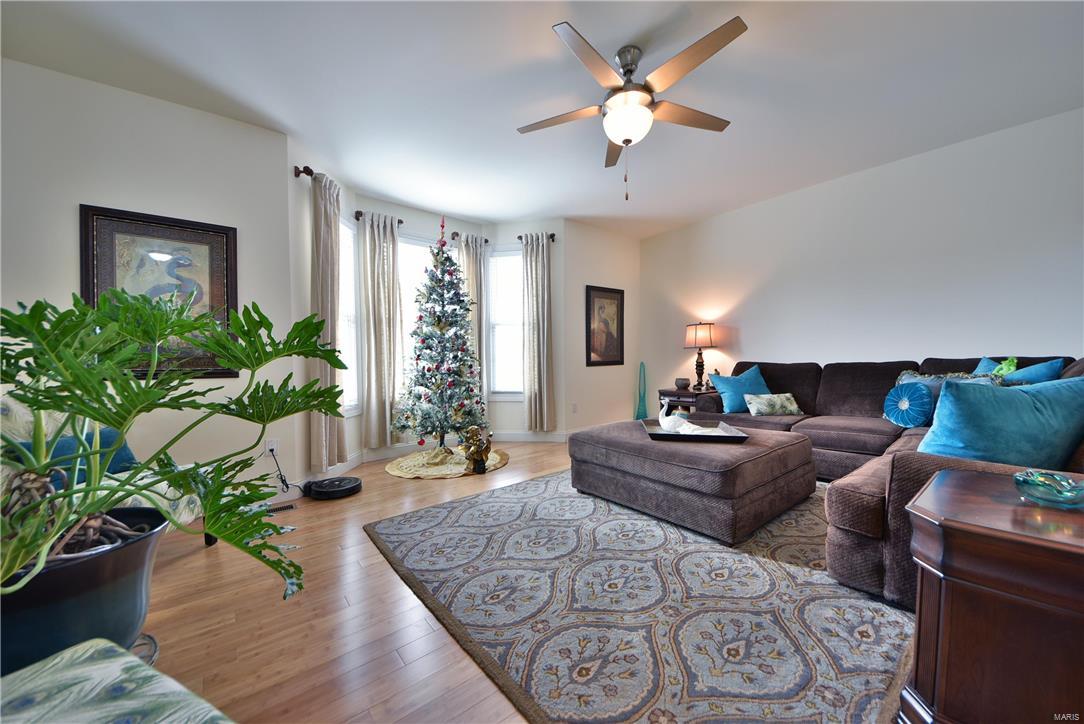 5727 Parc Ridge Way St. Louis, MO 63139 - Photo 5 of 48