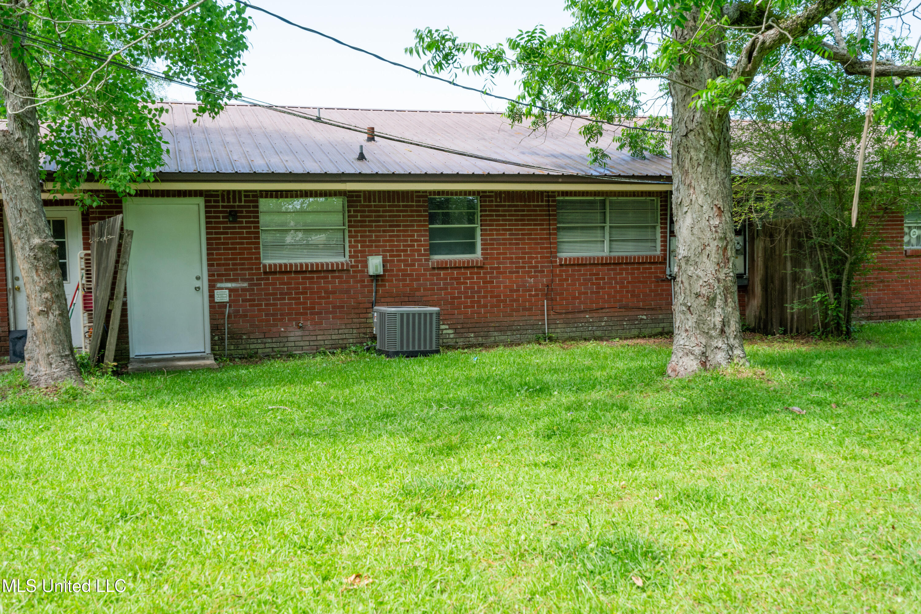 264 Alexander Road Long Beach, MS 39560 - Photo 9 of 9 2 Aladdin Dr-00155