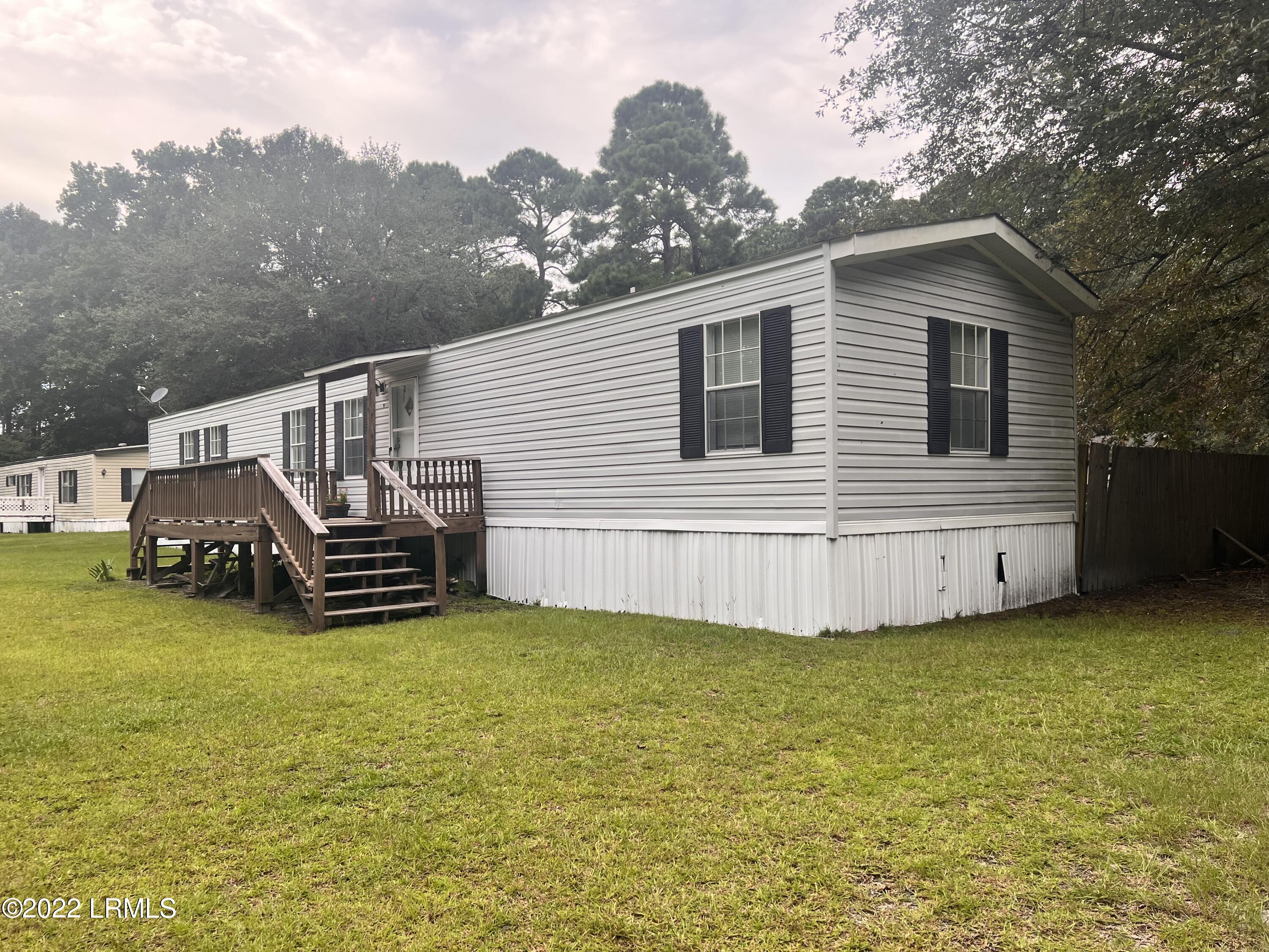 9 State Rd S-7-458 Beaufort, SC 29906 - Photo 2 of 7 s2
