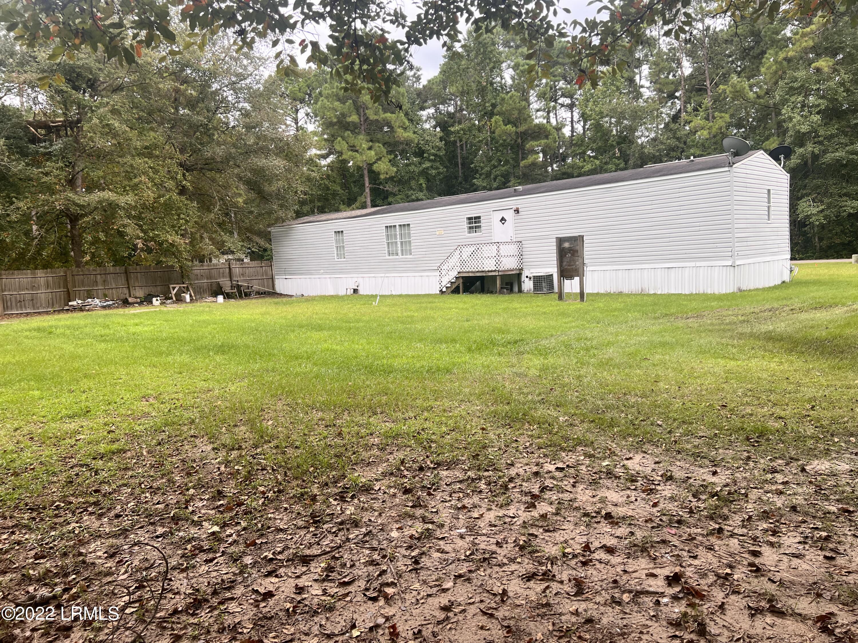 9 State Rd S-7-458 Beaufort, SC 29906 - Photo 3 of 7 s3