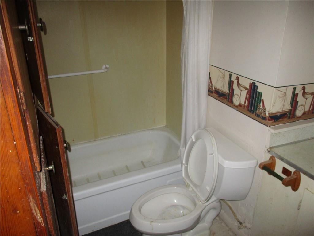 305 West Maple Street Columbus, KS 66725 - Photo 11 of 31