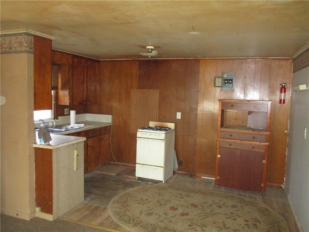 305 West Maple Street Columbus, KS 66725 - Photo 20 of 31