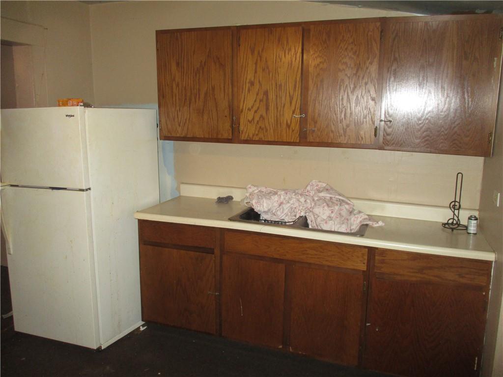 305 West Maple Street Columbus, KS 66725 - Photo 26 of 31