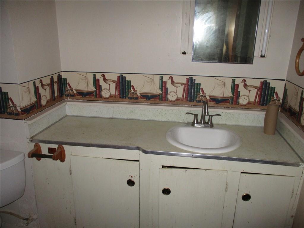 305 West Maple Street Columbus, KS 66725 - Photo 9 of 31