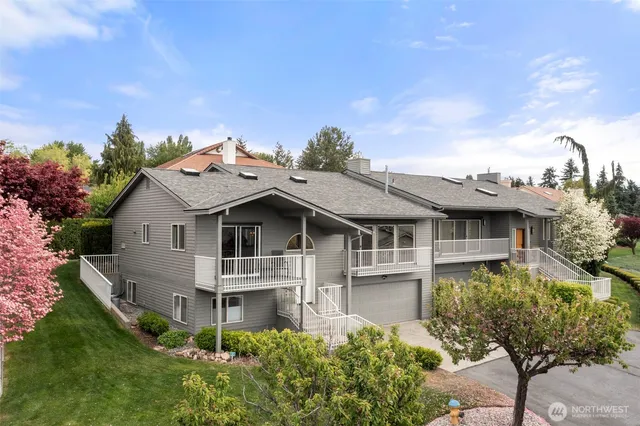 $570,000 | 351 19th Street Northeast, Unit 10, East Wenatchee, WA 98802