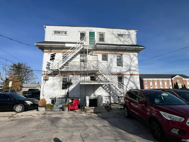 $310,000 | 100 South College Avenue, Muncie, IN 47303