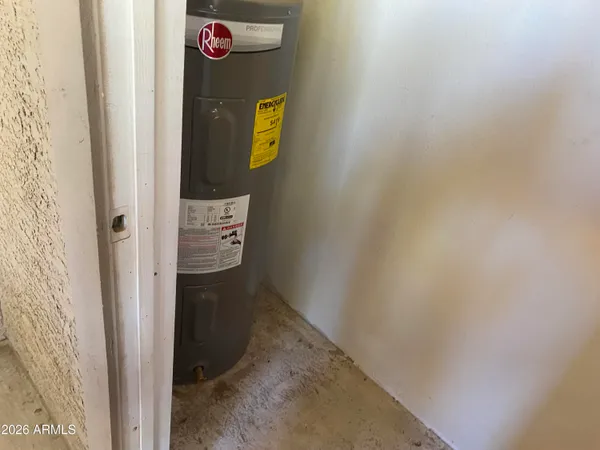 $1 | 3830 East Lakewood Parkway East, Unit 2047, Phoenix, AZ 85048