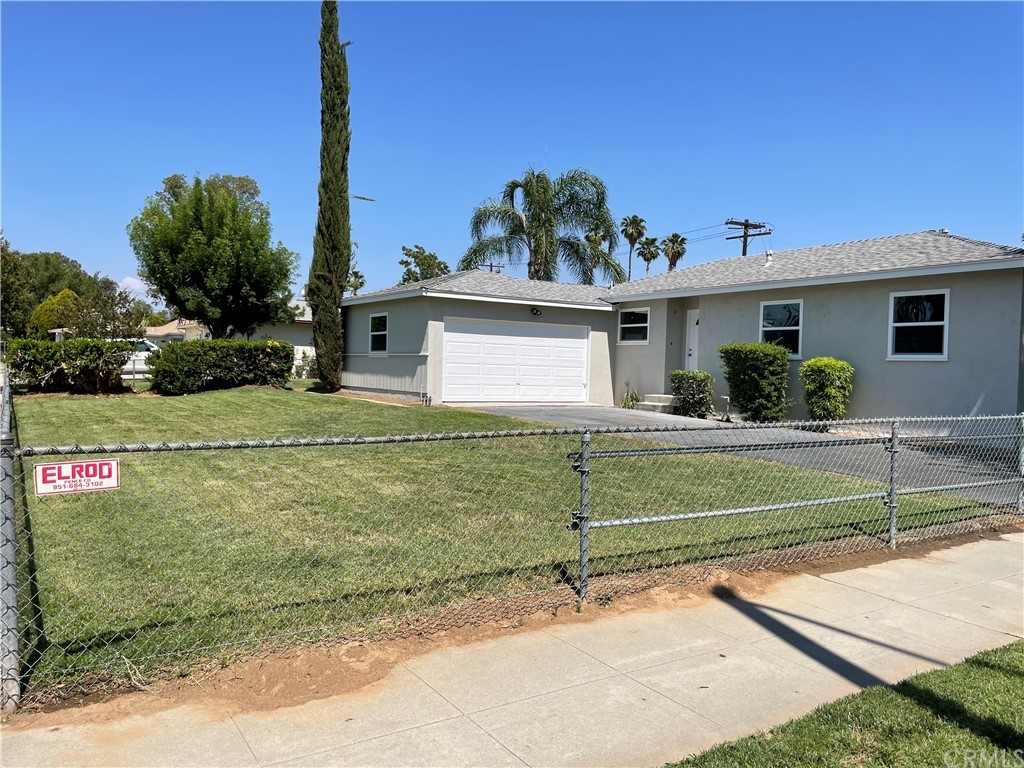 10072 Mildred Court Riverside, CA 92503 - Photo 3 of 12