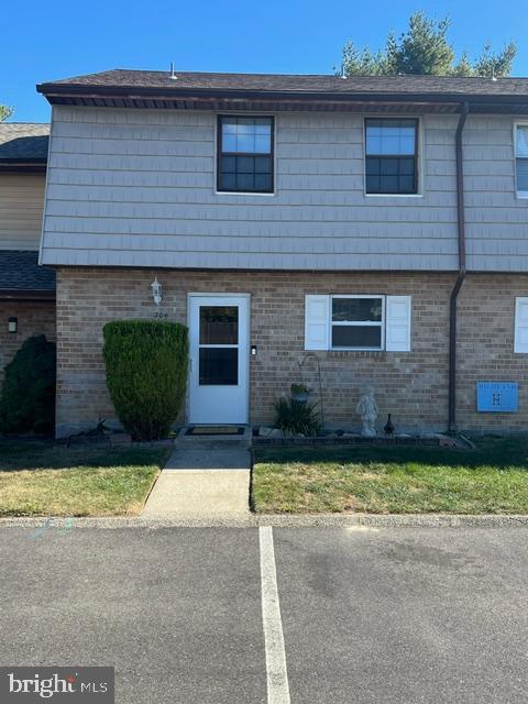 304 Via Cascata Drive Clementon, NJ 08021 - Photo 2 of 32