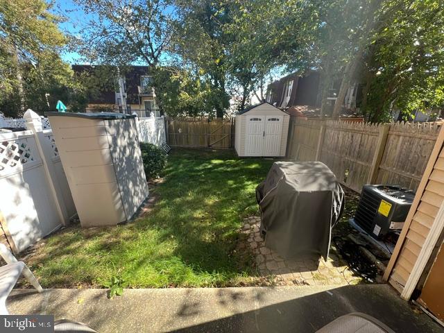 304 Via Cascata Drive Clementon, NJ 08021 - Photo 7 of 32