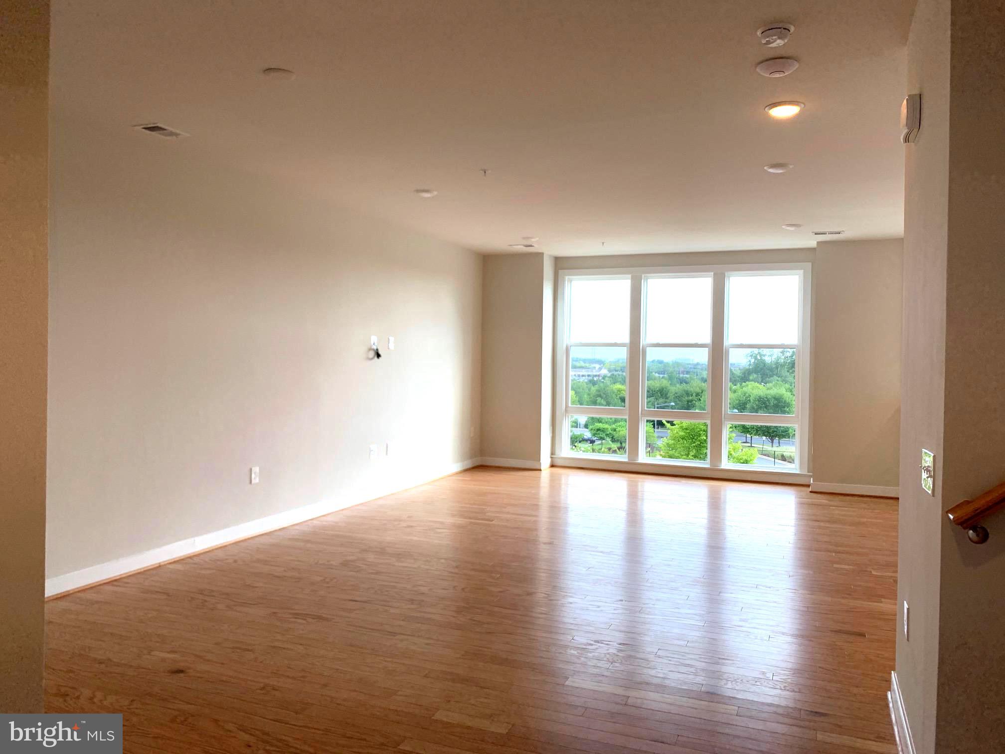 13400 Arrowbrook Centre Drive, Unit 46 Herndon, VA 20171 - Photo 3 of 25