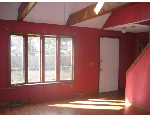 229 Gresham Street Springfield, MA 01119 - Photo 2 of 10 Gallery Image 2