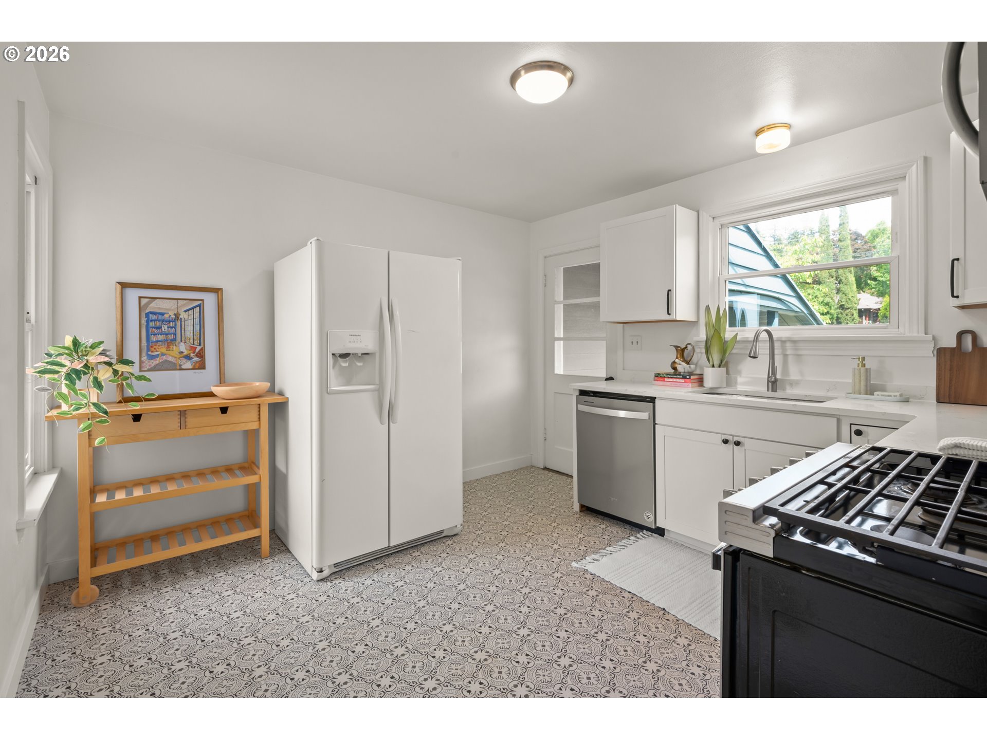 2661 Harris Street Eugene, OR 97405 - Photo 13 of 48