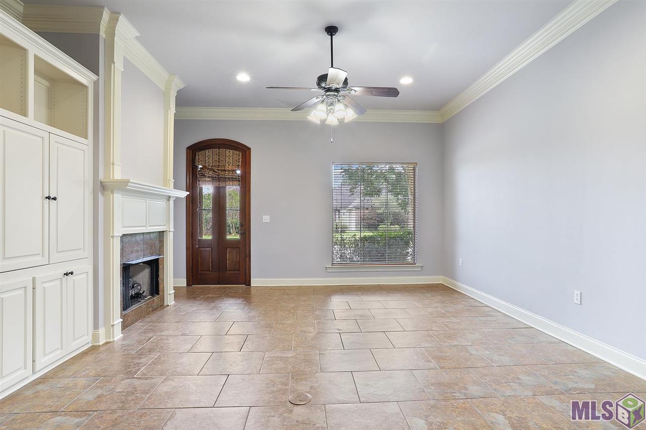 10321 Springtree Avenue Baton Rouge, LA 70810 - Photo 3 of 10 Gallery Image 3
