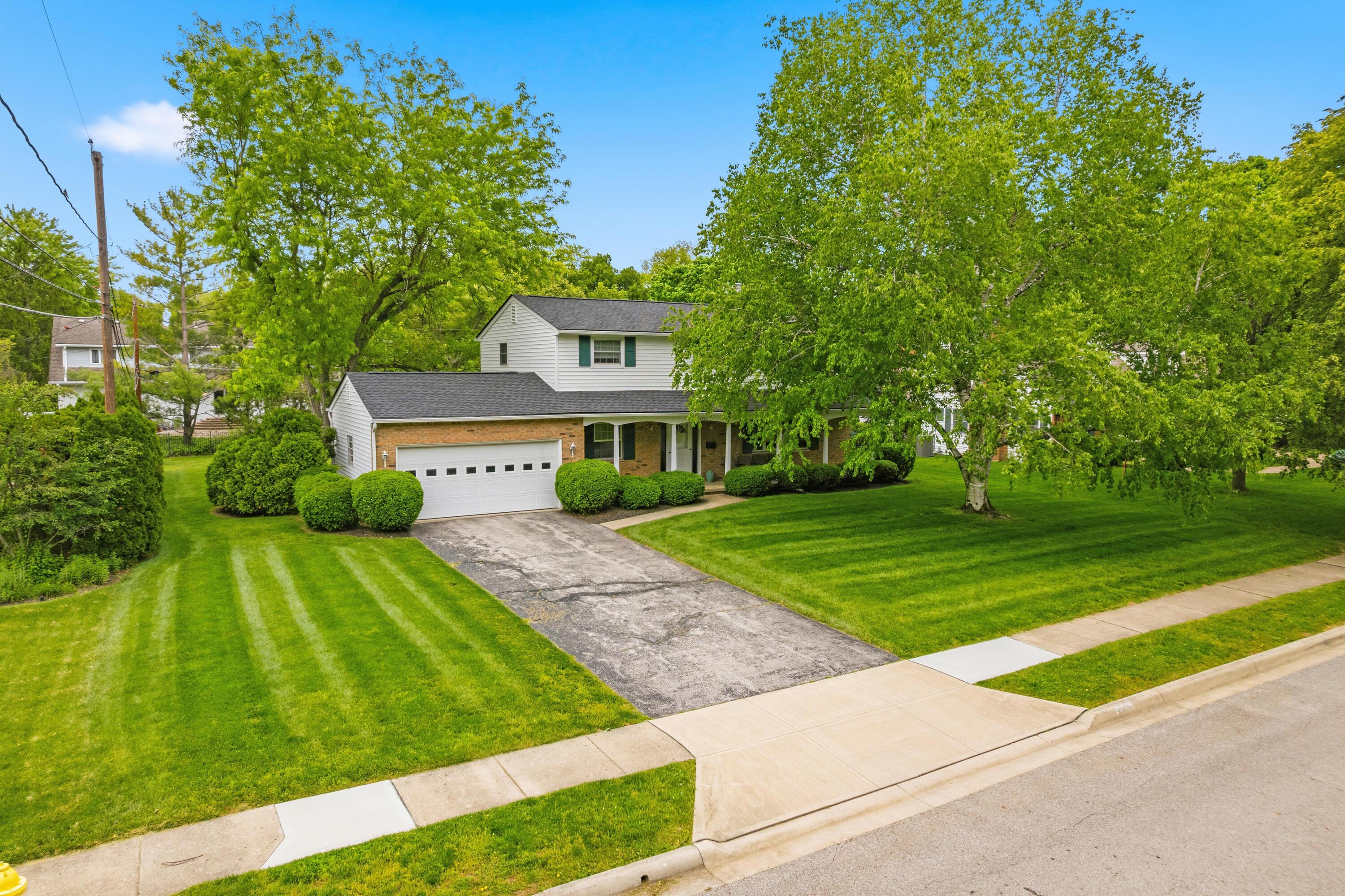 2810 Brackley Road Upper Arlington, OH 43220 - Photo 18 of 27