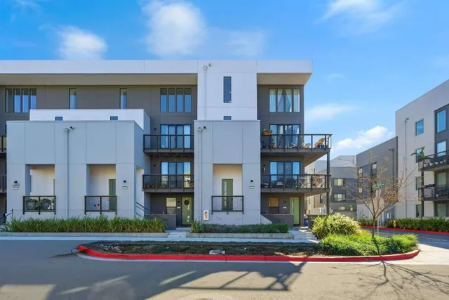 $1,299,000 | 45139 Challenge Common, Unit 1001, Fremont, CA 94538