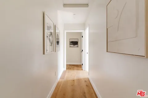 $1,800,000 | 3014 South Norton Avenue, Los Angeles, CA 90018