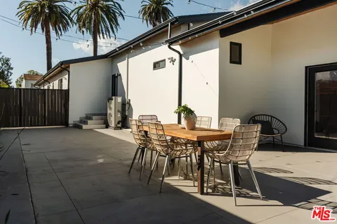 $1,800,000 | 3014 South Norton Avenue, Los Angeles, CA 90018