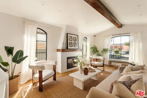 $1,800,000 | 3014 South Norton Avenue, Los Angeles, CA 90018