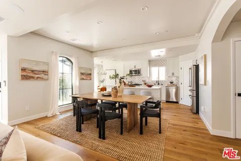 $1,800,000 | 3014 South Norton Avenue, Los Angeles, CA 90018