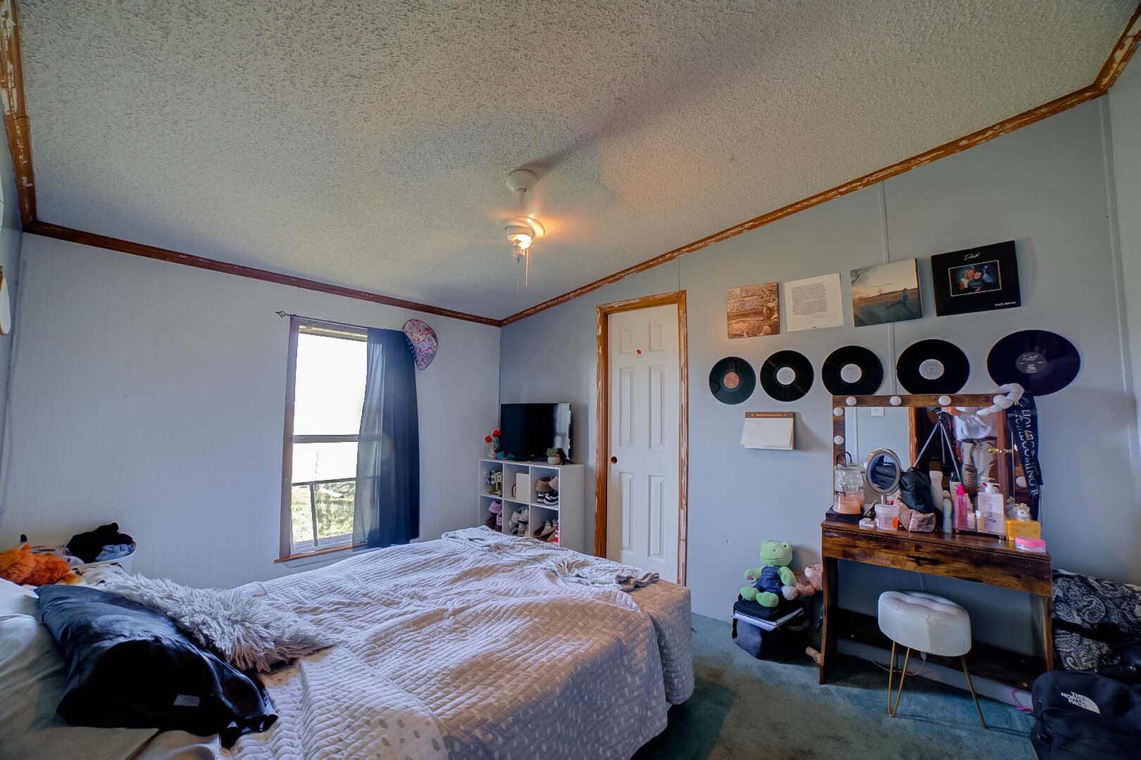 28240 North 990 E Road Potomac, IL 61865 - Photo 20 of 23 a bedroom with bed and a window