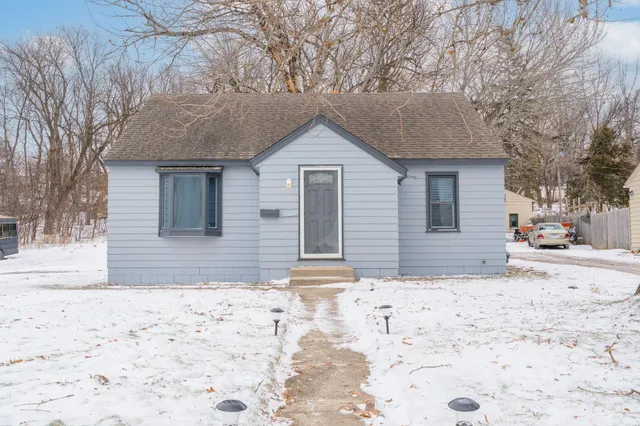 $215,000 | 621 North 2nd Street, Le Sueur, MN 56058