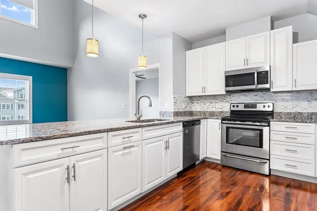 $649,000 | 360 Andover Street, Unit 1310, Danvers, MA 01923