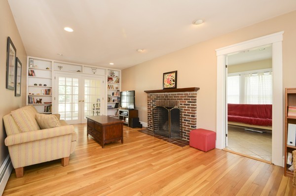 12 Indian Ridge Road Sudbury, MA 01776 - Photo 4 of 25 Gallery Image 4