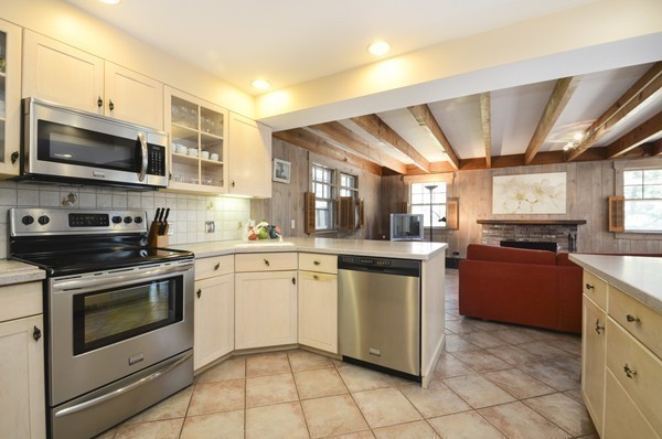 12 Indian Ridge Road Sudbury, MA 01776 - Photo 8 of 25 Gallery Image 8