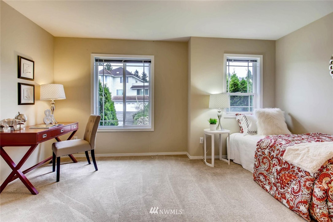 2501 134th Avenue Southeast Bellevue, WA 98005 - Photo 13 of 25