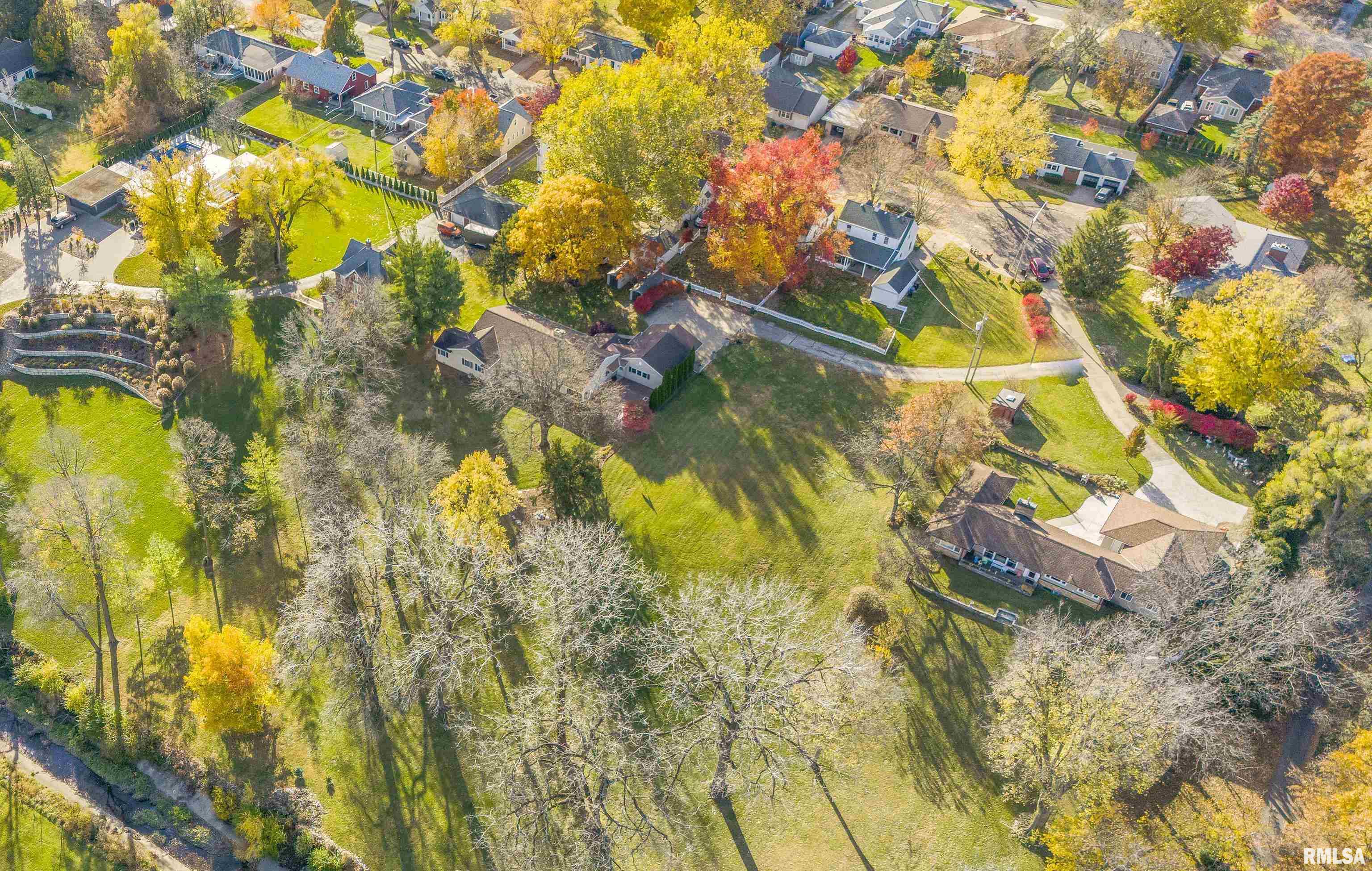 3215 Knoxville Avenue Peoria, IL 61604 - Photo 3 of 4