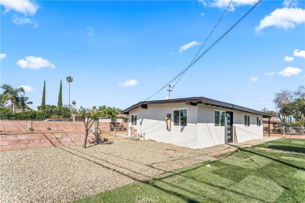 5610 Lewis Avenue Riverside, CA 92503 - Photo 2 of 30