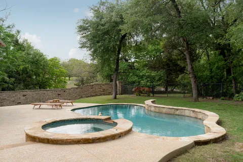 $975,000 | 241 Granite Lane, Austin, TX 78737