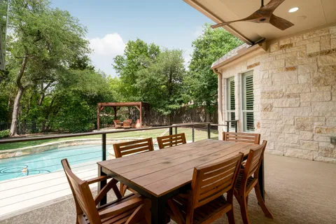 $975,000 | 241 Granite Lane, Austin, TX 78737