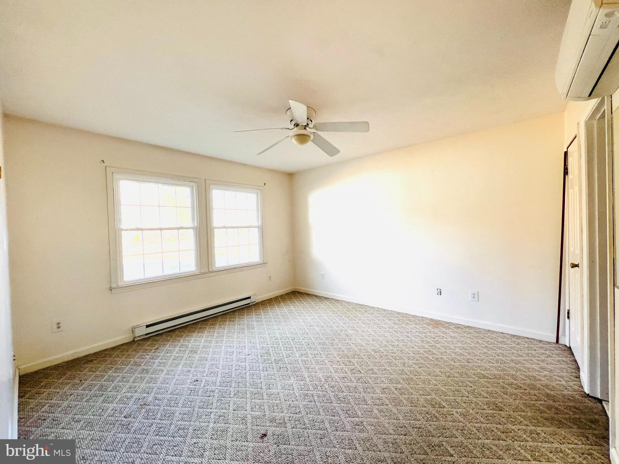 6296 Landing Neck Road Easton, MD 21601 - Photo 5 of 17 Main bedroom