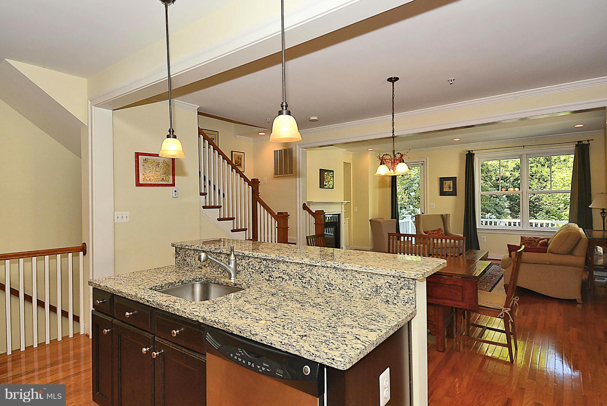 8910 Courts Way Silver Spring, MD 20910 - Photo 10 of 29 Kitchen
