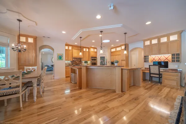 $1,189,000 | 19565 San Vincente Drive, Redding, CA 96003